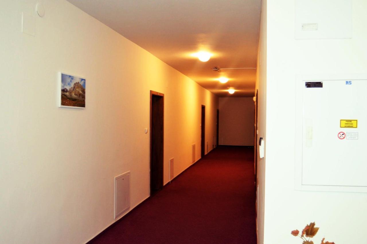 Appartement U starého jaštera à Vel'ka Lomnica Extérieur photo